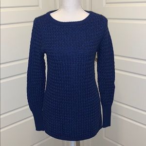 Athleta sweater